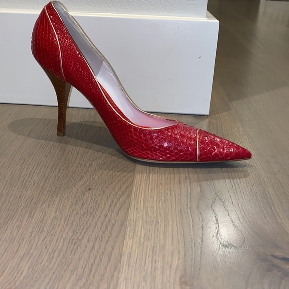 Lounge by Massimo Dogana red snake skin heels. Like new - Picture 2 of 7